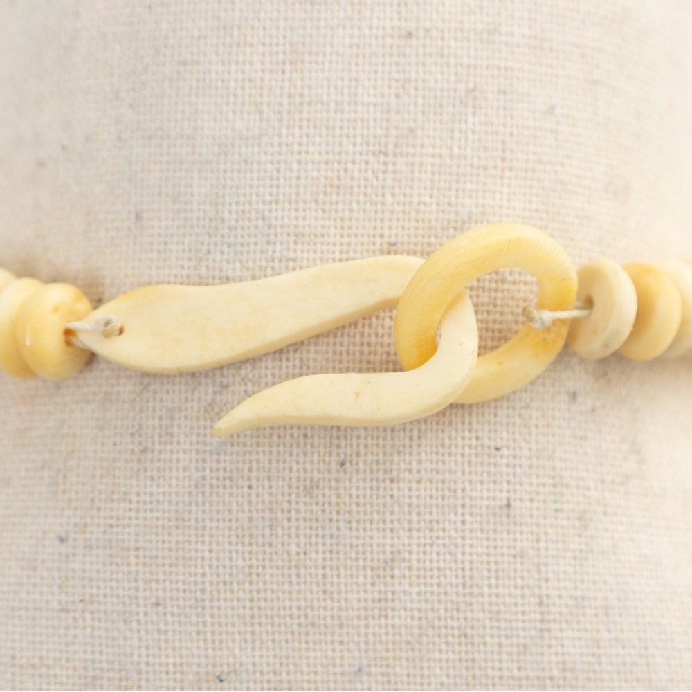 Vintage 80s bold chunky tribal vibe statement necklace wood & bone look neutral - Picture 10 of 10